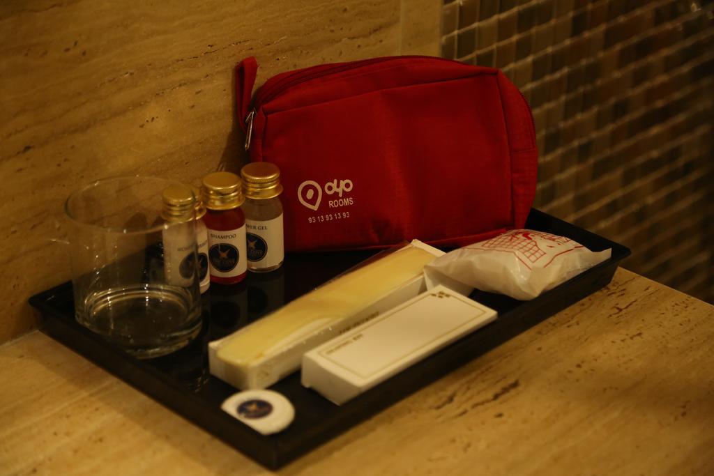 Oyo Premium Panchkula Sector 5 Hotel Phòng bức ảnh