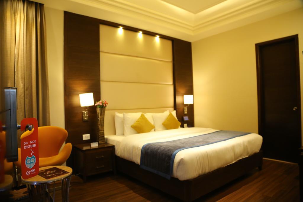 Oyo Premium Panchkula Sector 5 Hotel Ngoại thất bức ảnh