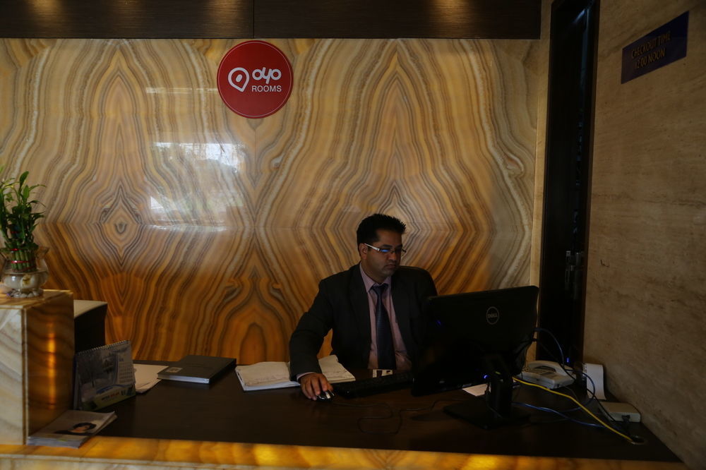 Oyo Premium Panchkula Sector 5 Hotel Ngoại thất bức ảnh
